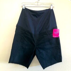 Ingrid & Isabel Maternity Black Crossover Panel Raw Hem Bermuda Jean Shorts 14